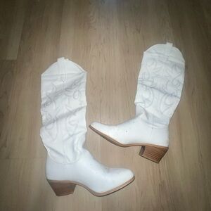 White cowgirl boots
